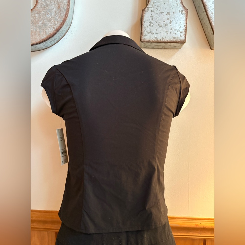 Women's Black Cap Sleeve Button-Down Shirt - Picture 7 of 7